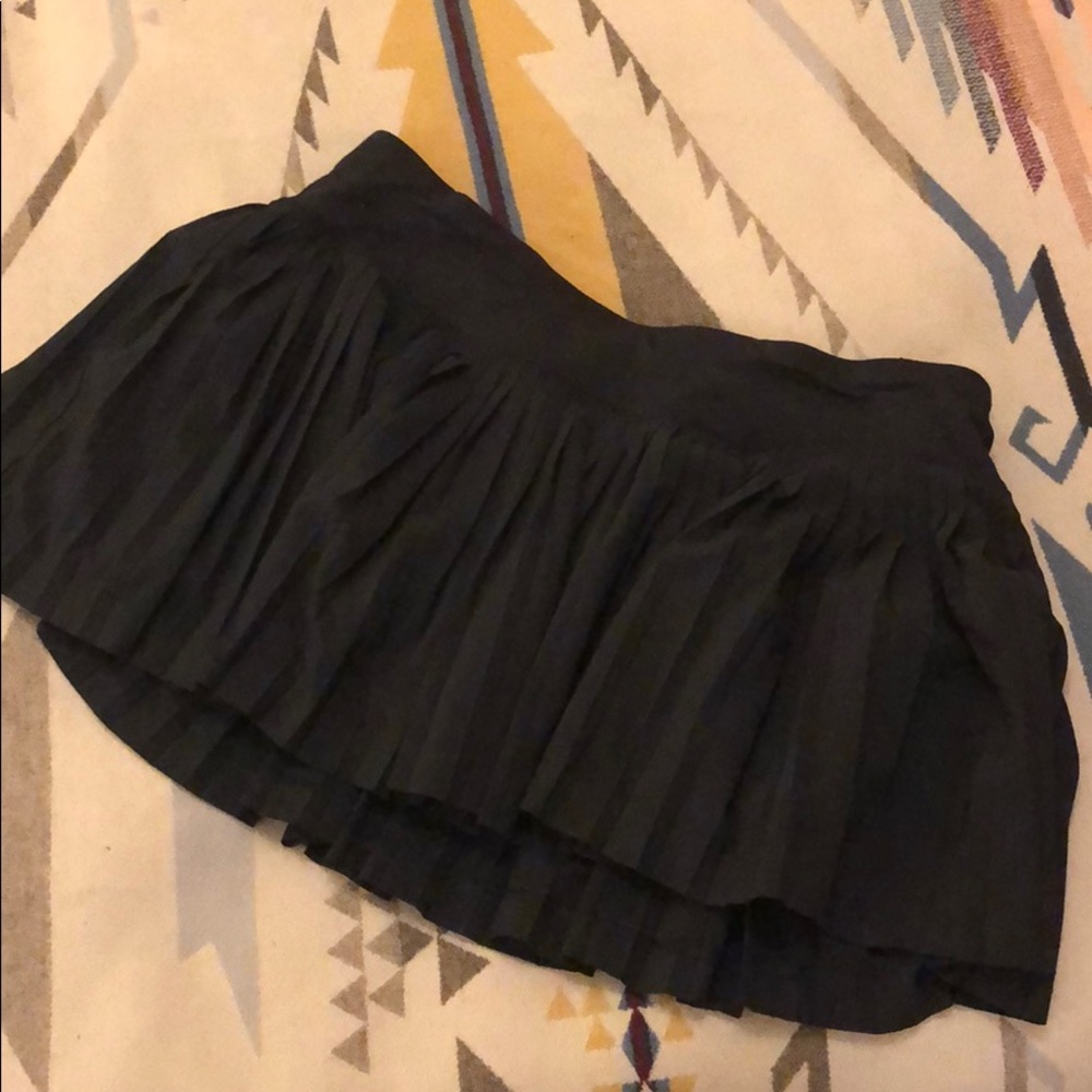 Lululemon pleated skirt